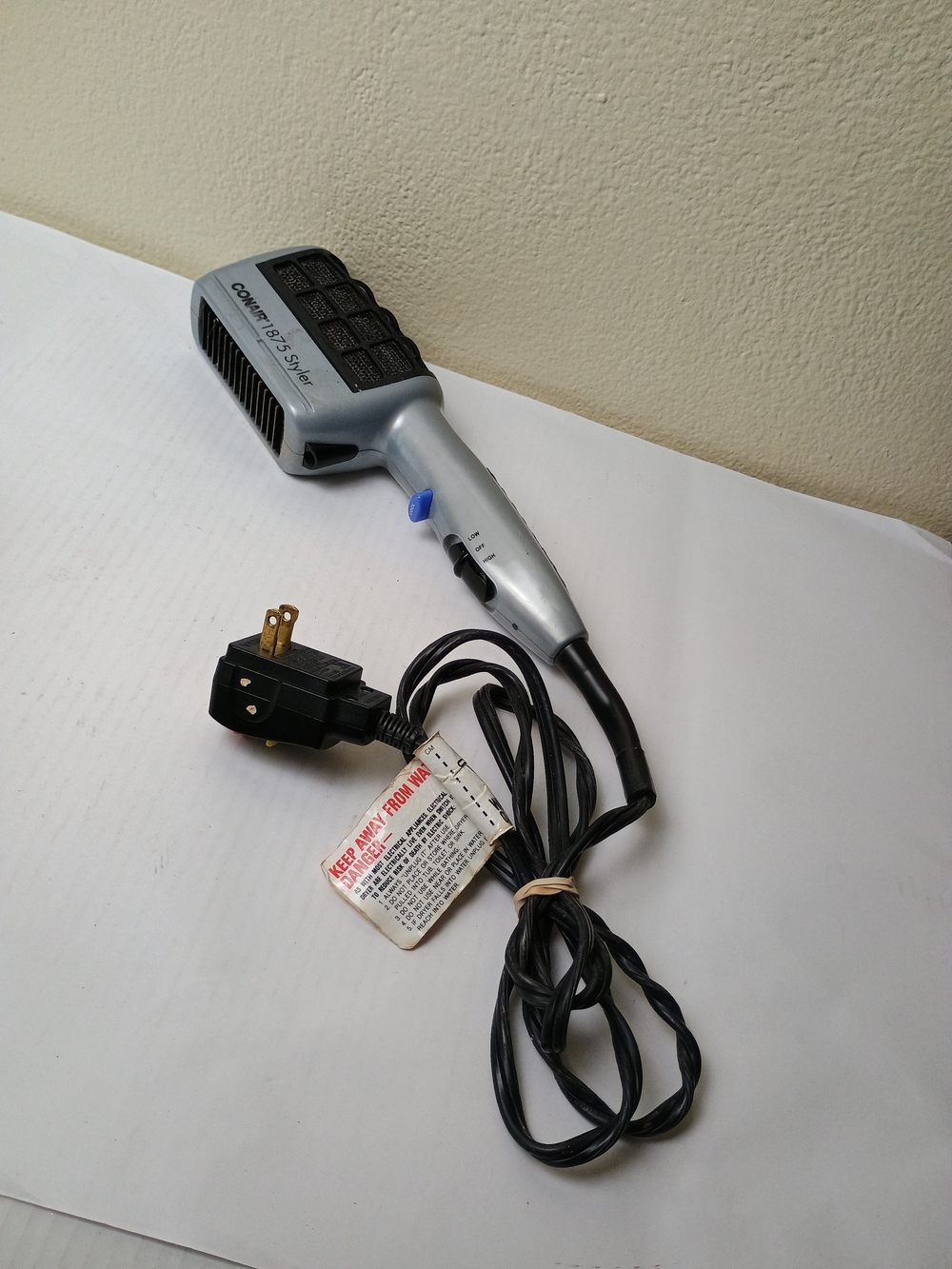 Conair 1875 Slyler Hair - Vintage